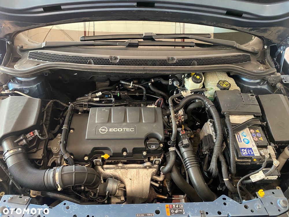 Opel Astra 1.4 Turbo - 40