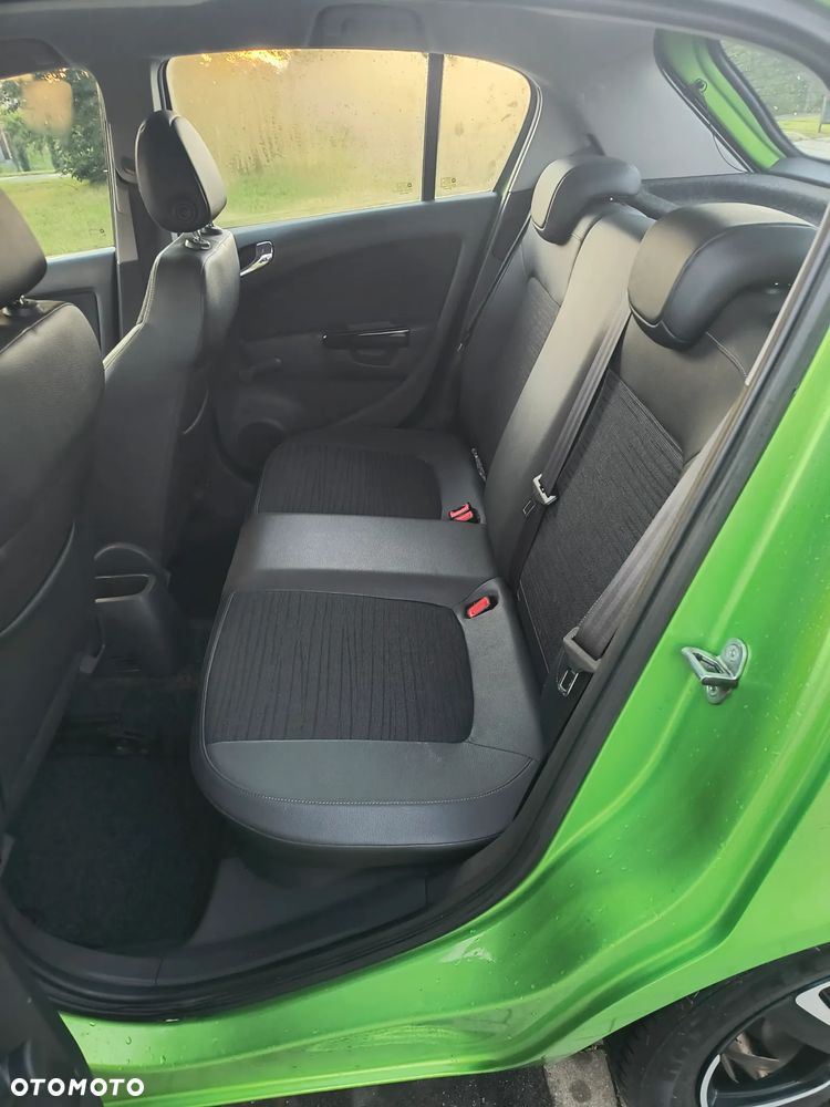 Opel Corsa 1.2 16V Edition 150 - 15