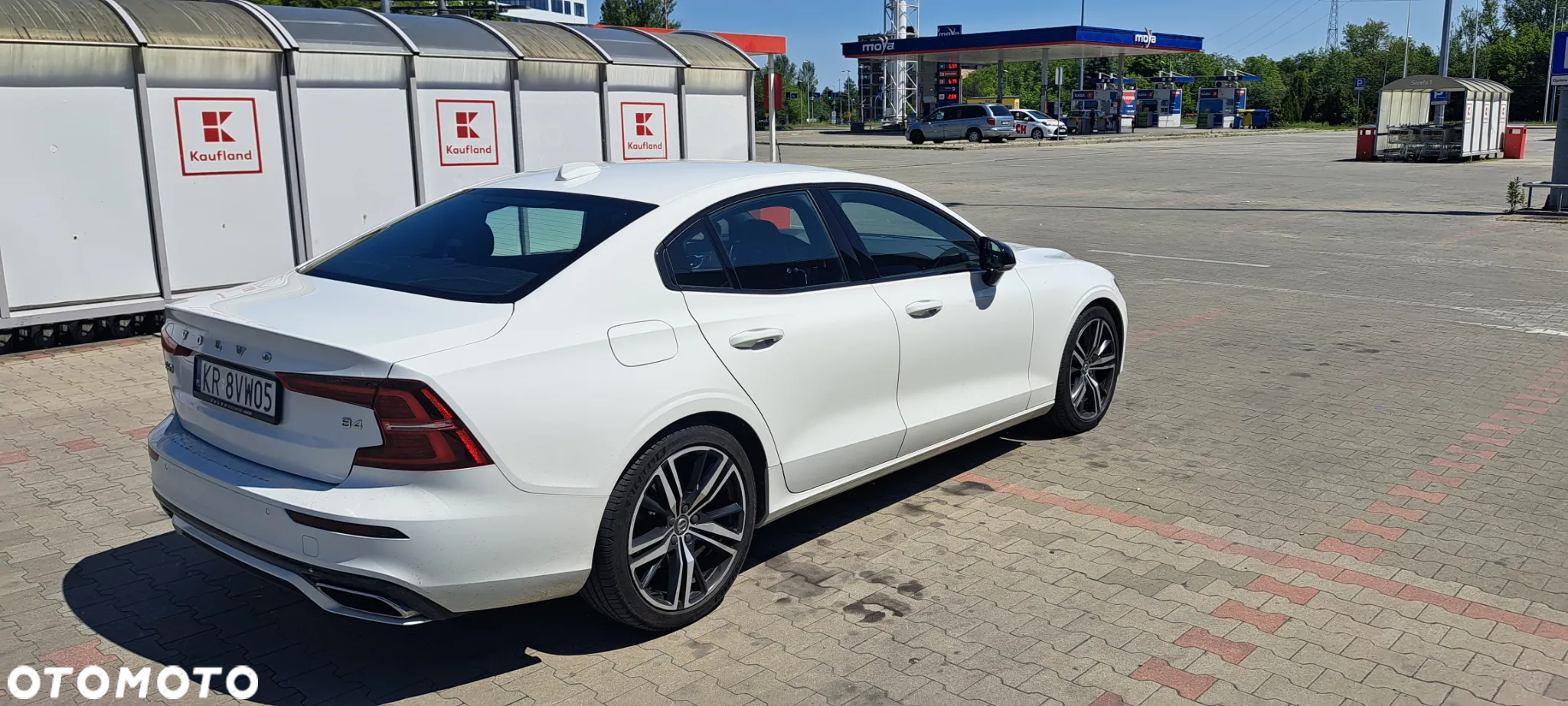 Volvo S60 T4 R-Design - 3