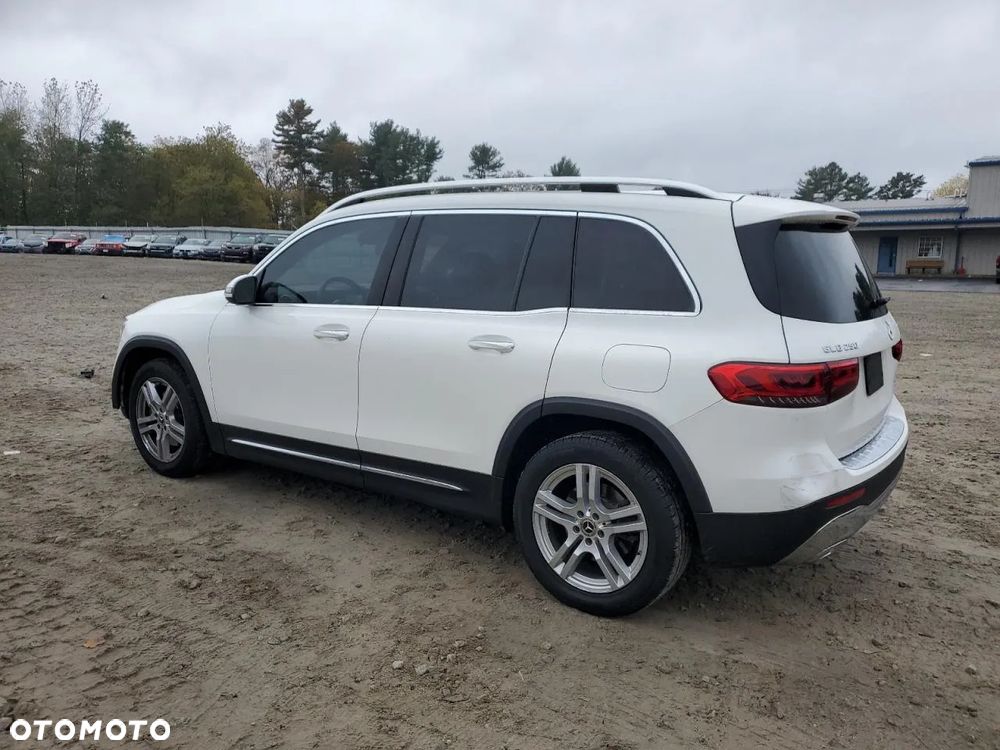 Mercedes-Benz GLB - 4