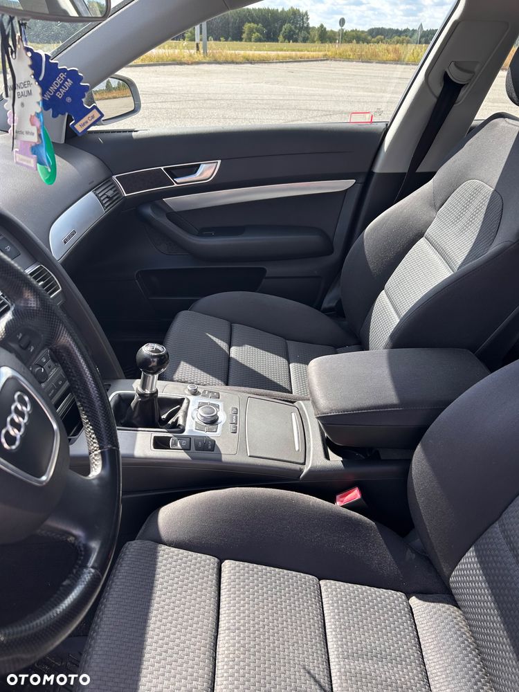 Audi A6 Avant 2.4 Quattro - 11