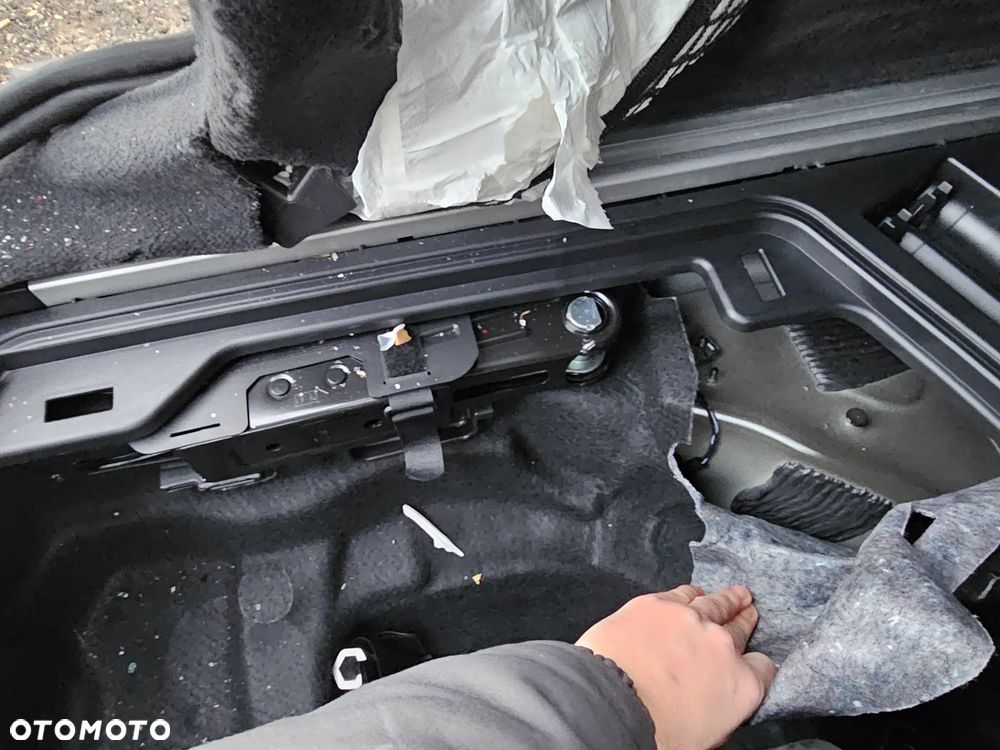 Audi A6 Avant 40 TDI quattro S tronic - 34