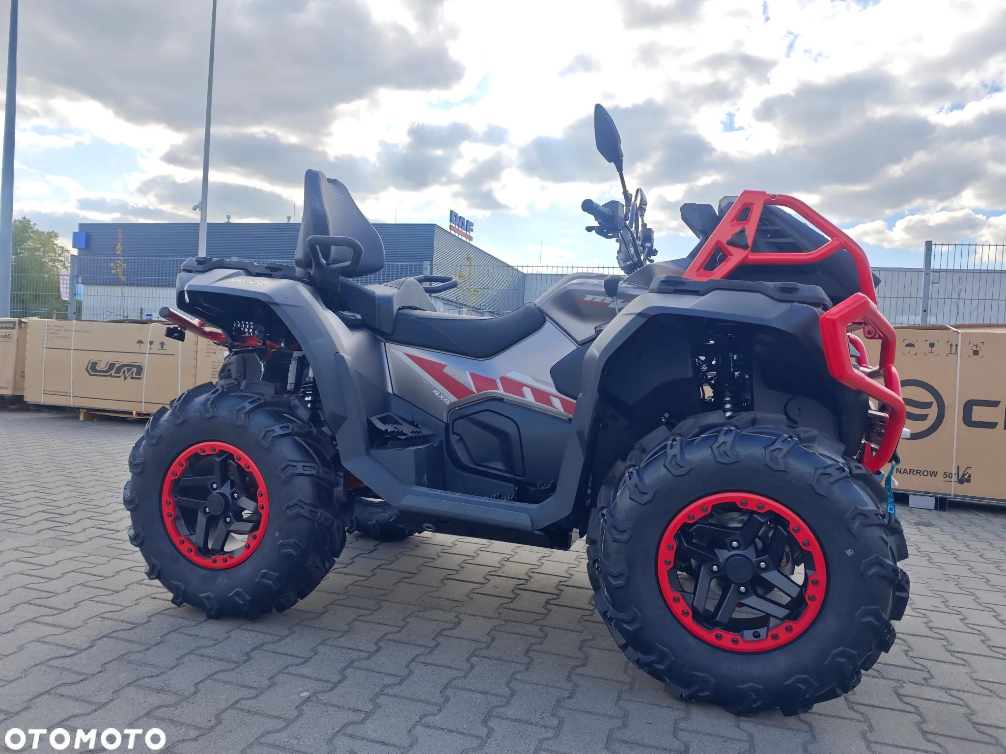 CFMoto CForce - 8