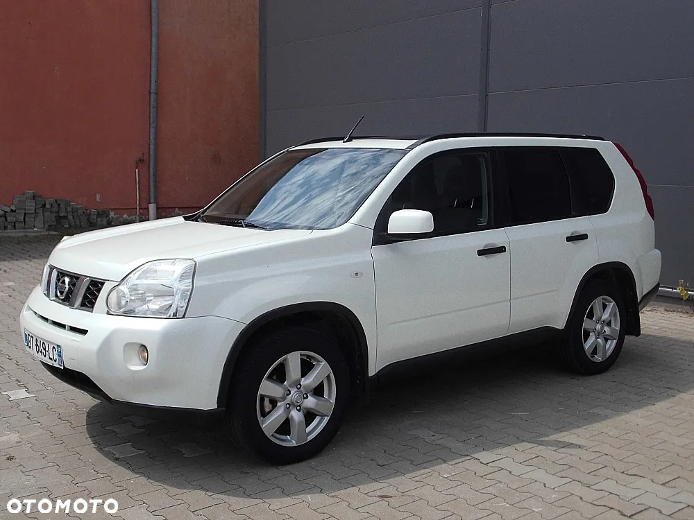 Nissan X-Trail 2.0 dCi 4x4 DPF Platinum - 27
