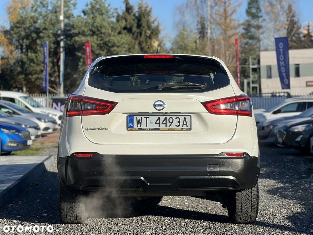 Nissan Qashqai 1.3 DIG-T N-Connecta EU6d - 9