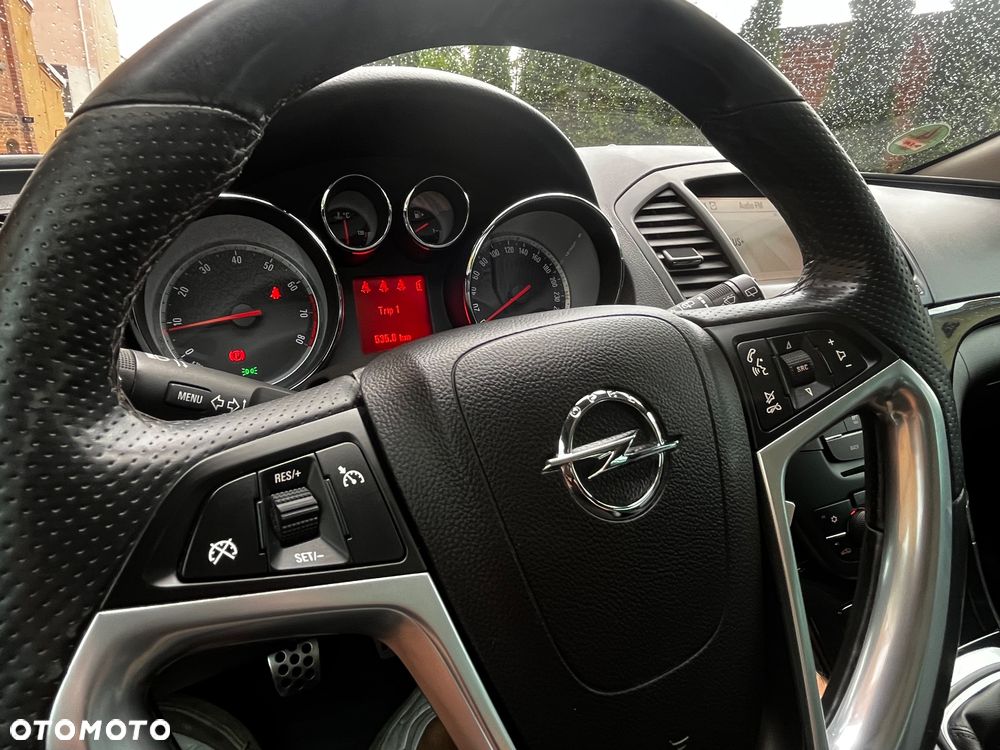 Opel Insignia 2.0 Turbo 4x4 Sport - 23