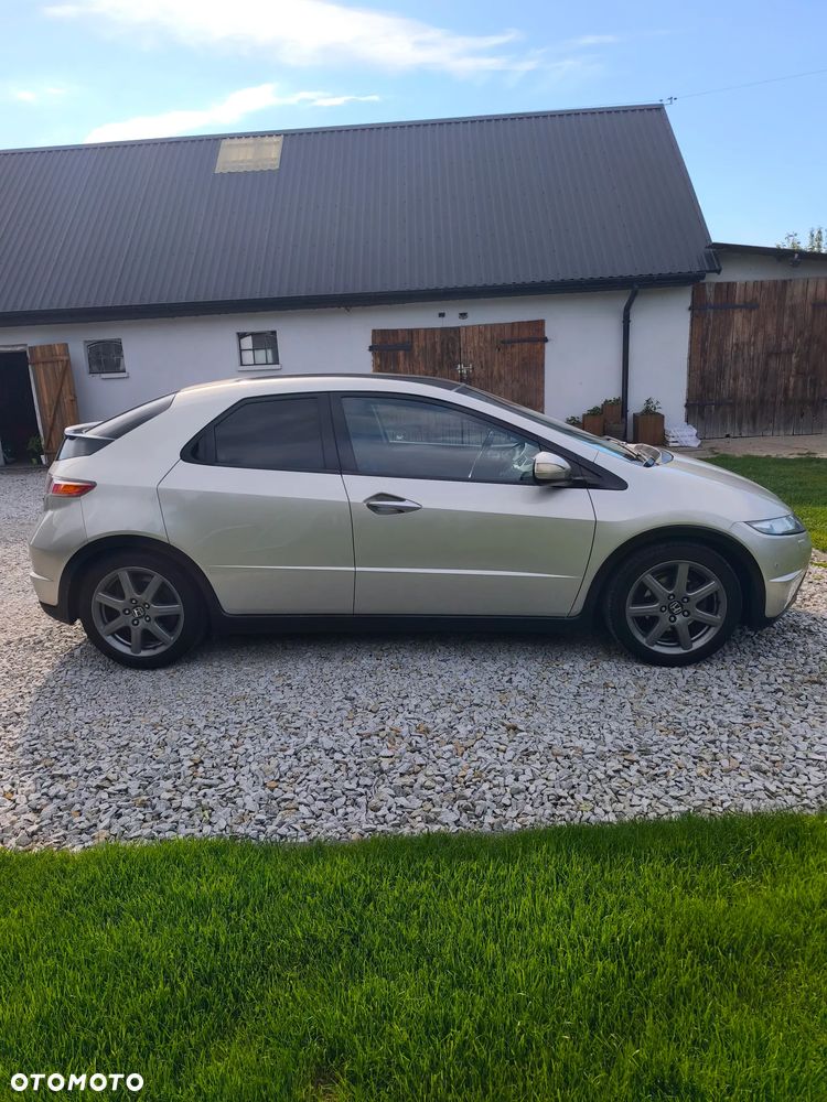 Honda Civic 1.8 Executive - 4