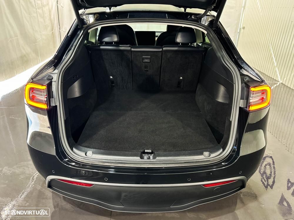 Tesla Model Y Long Range Dual Motor AWD - 49