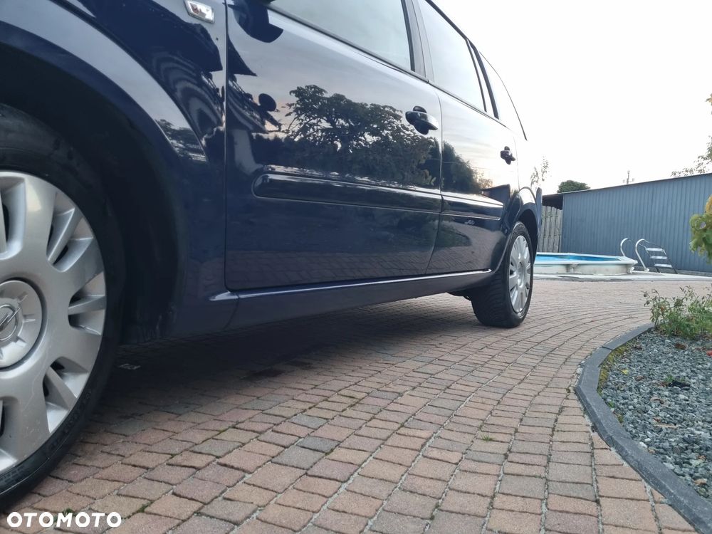 Opel Zafira 1.6 ECOFLEX Family Plus - 19