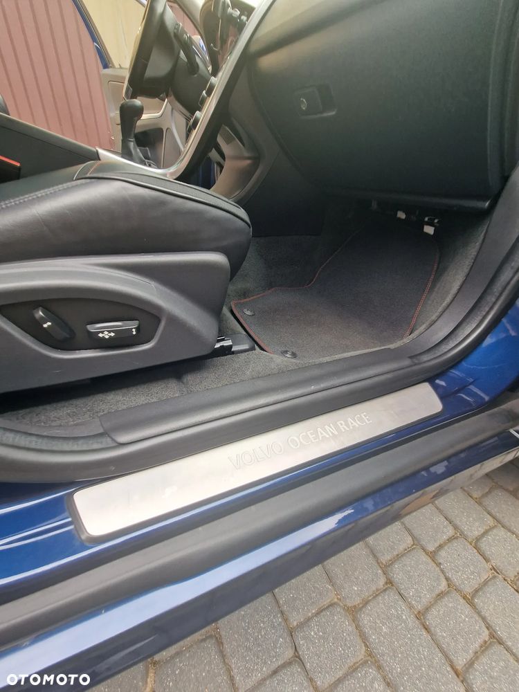 Volvo XC 60 - 32