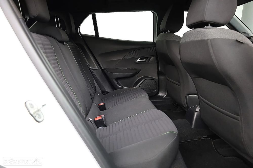 Peugeot 2008 1.2 PureTech Active - 47