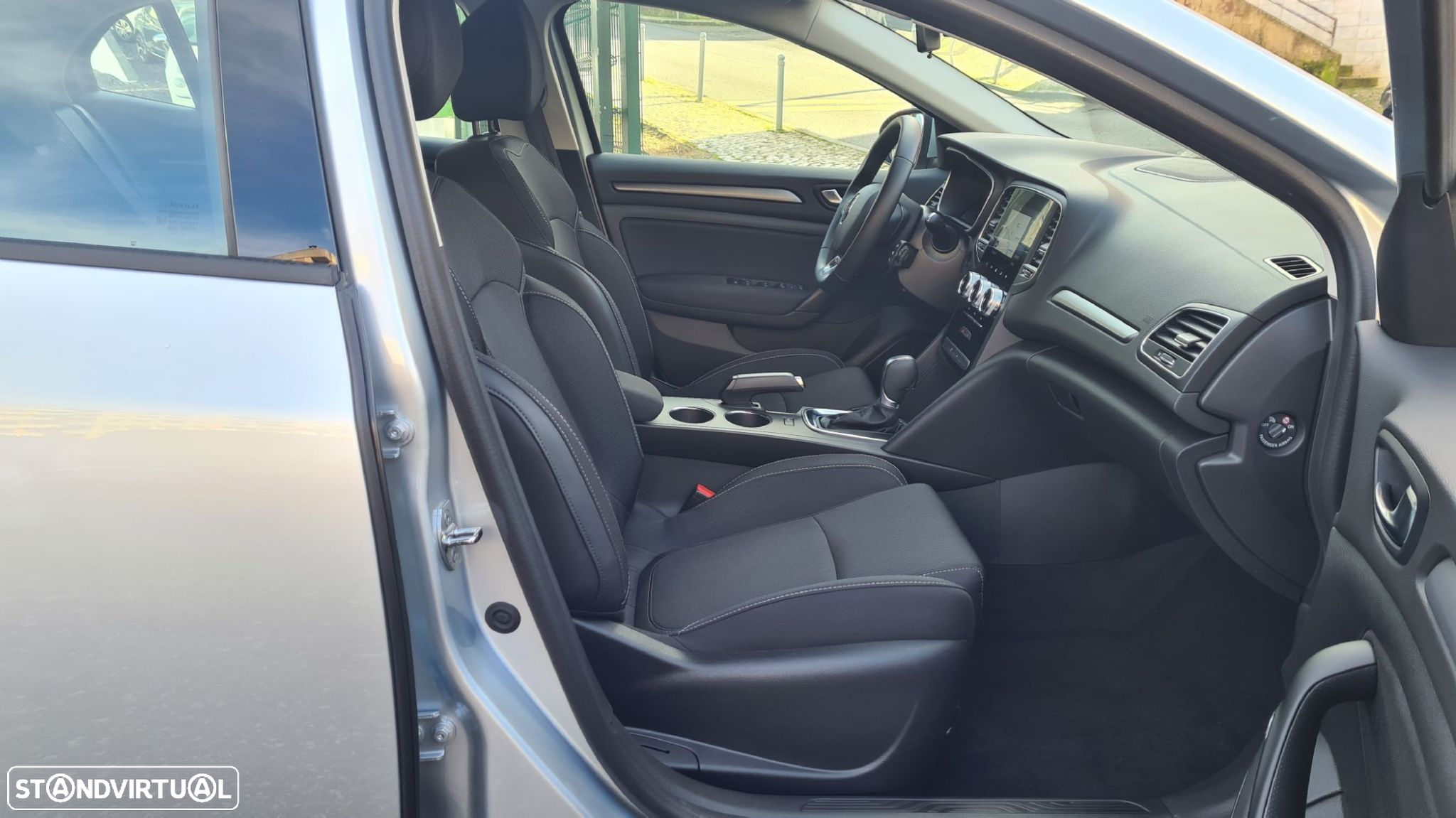 Renault Mégane 1.5 Blue dCi Intens EDC - 38