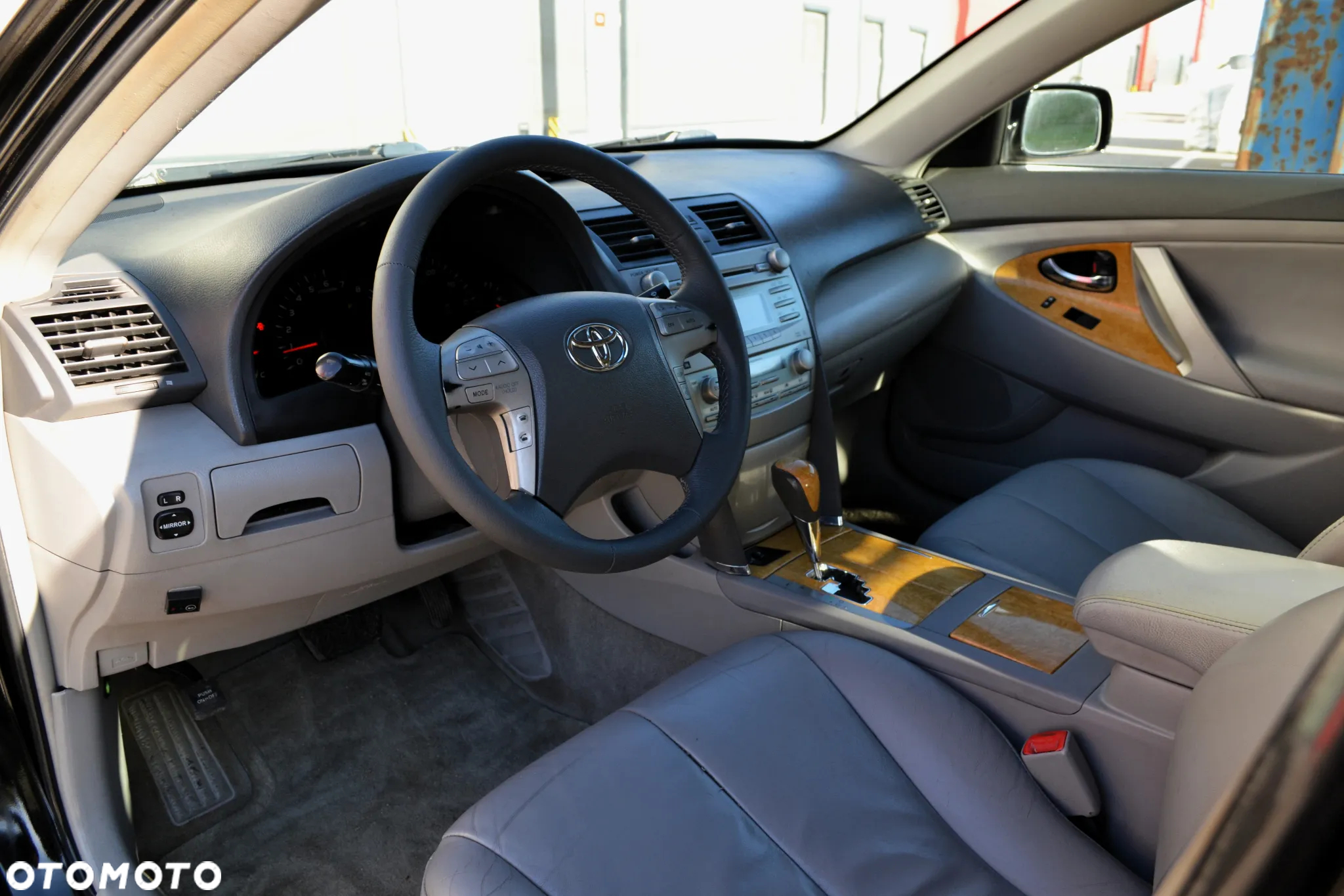 Toyota Camry 3.5 V6 SE - 5