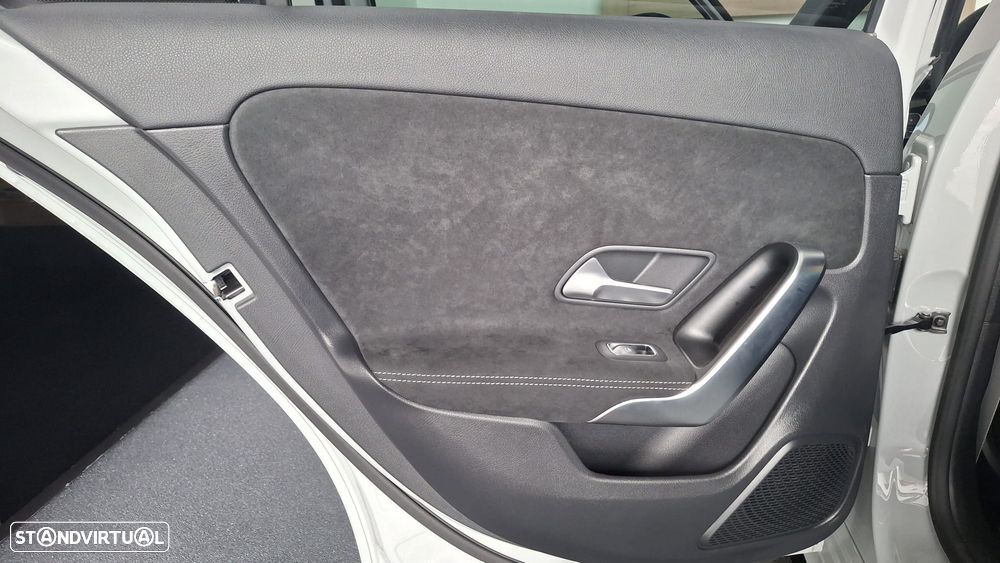 Mercedes-Benz A 180 d 8G-DCT Special Edition - 20