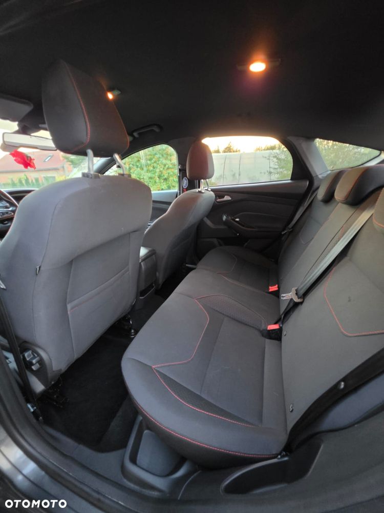 Ford Focus - 14