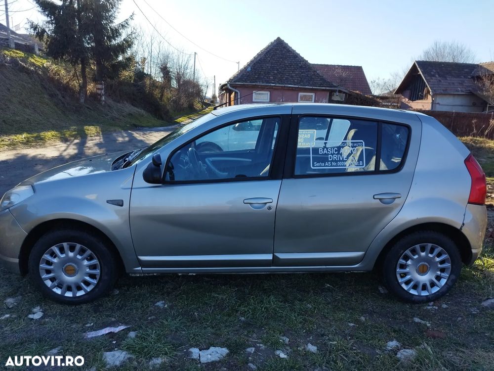 Dacia Sandero 1.6 MPI Stepway - 3