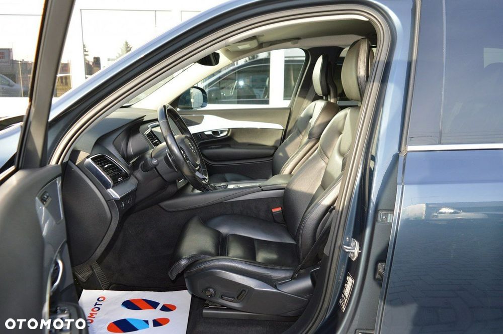 Volvo XC 90 D5 AWD Momentum - 16