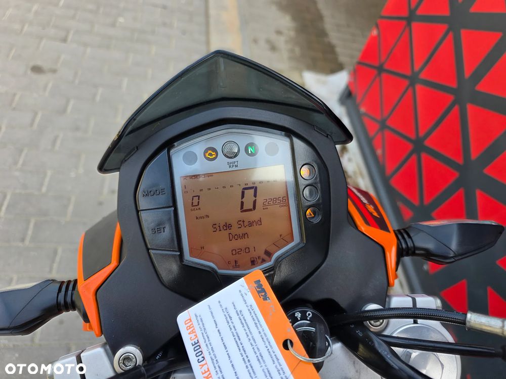 KTM Duke 125 - 18
