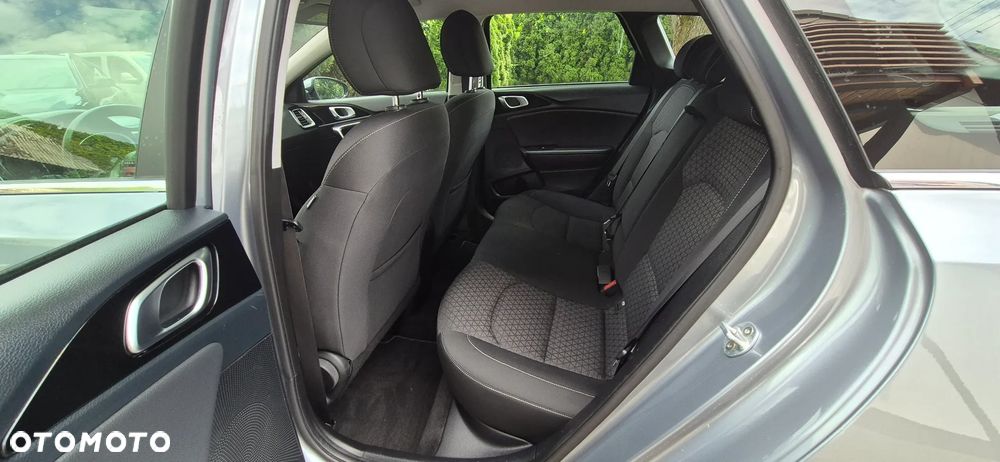 Kia Ceed 1.6 CRDi DCT Vision - 10