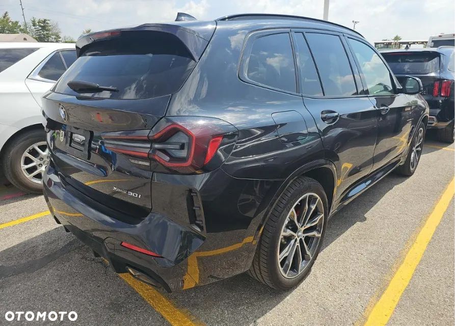 BMW X3 xDrive30i M Sport Edition - 3