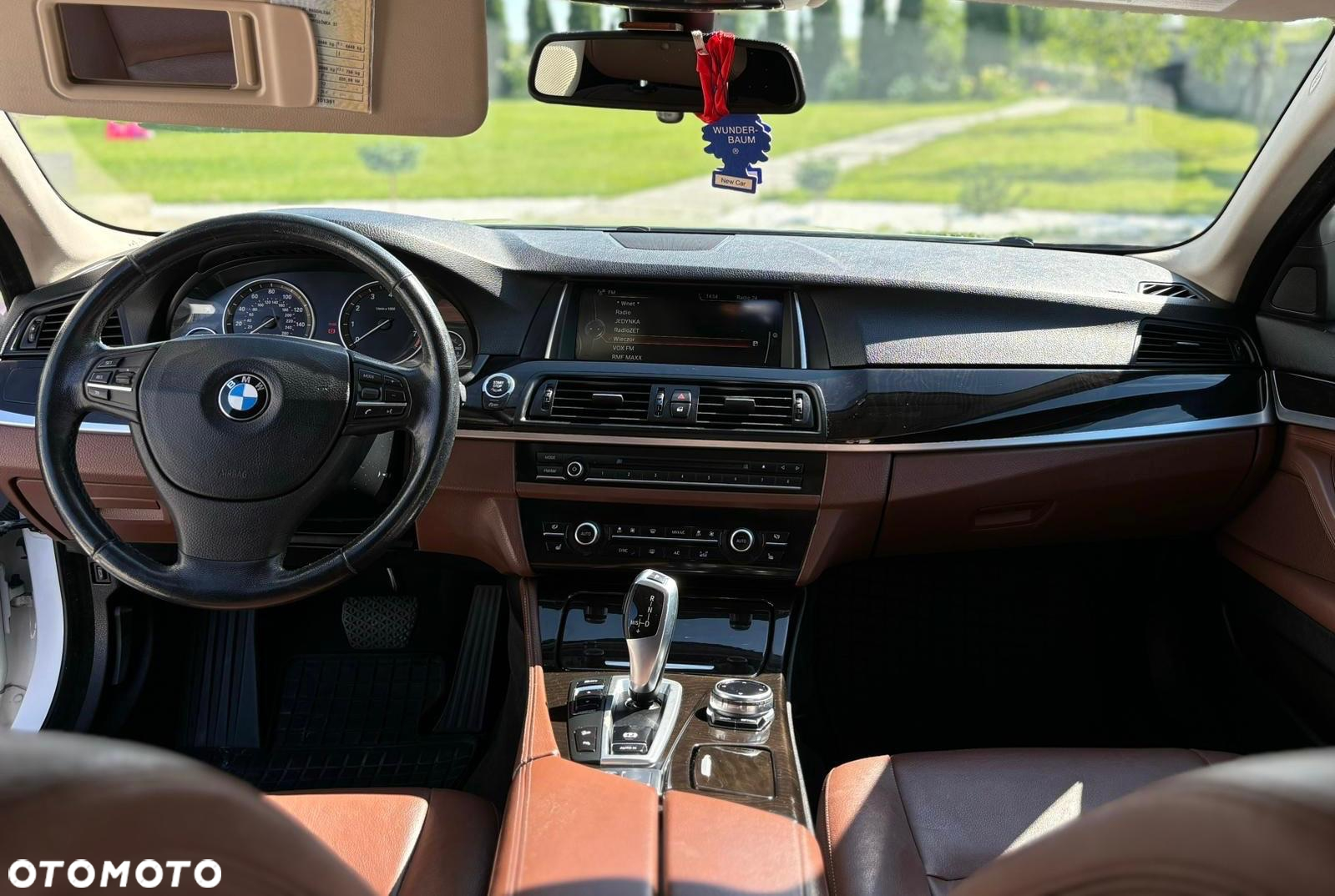 BMW Seria 5 535i xDrive - 7