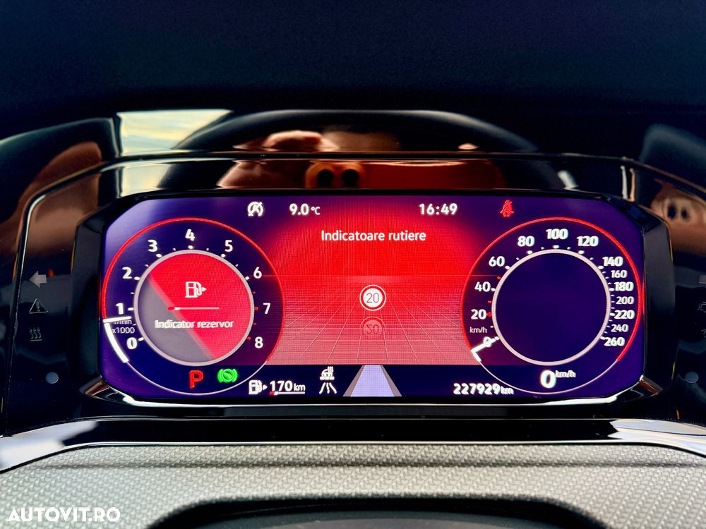 Volkswagen Golf 1.5 eTSI OPF DSG R-Line - 16