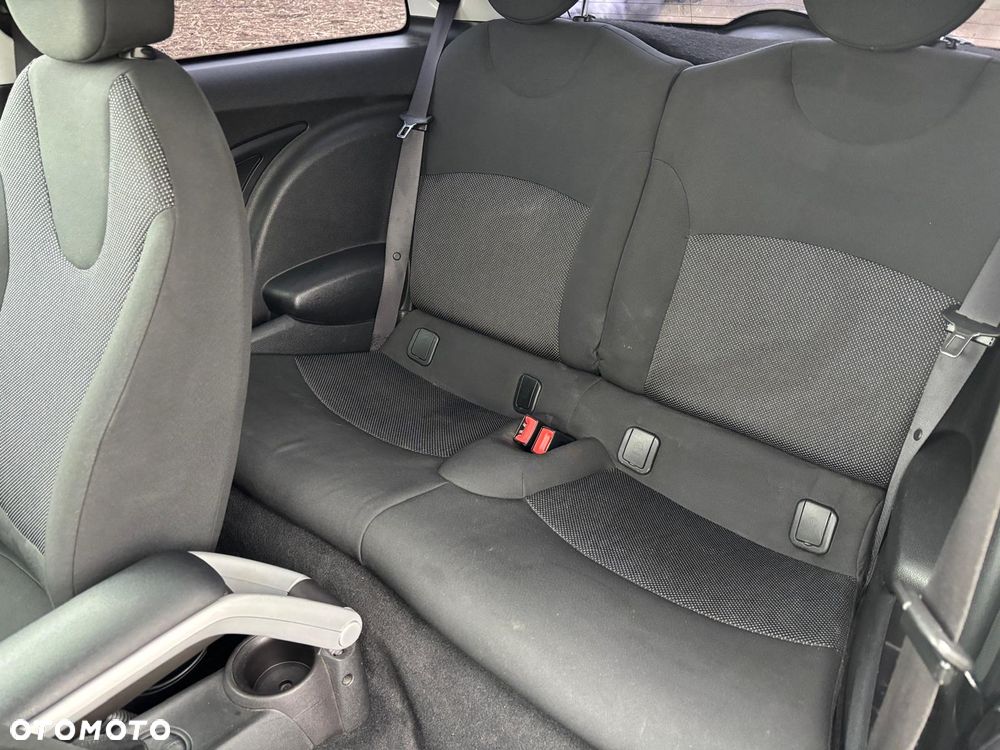 MINI Cooper Standard - 19