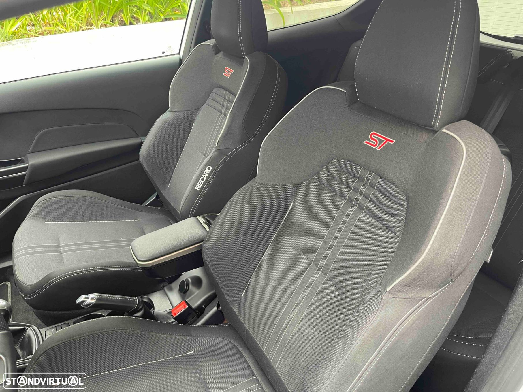 Ford Fiesta 1.5 EcoBoost S&S ST X - 31