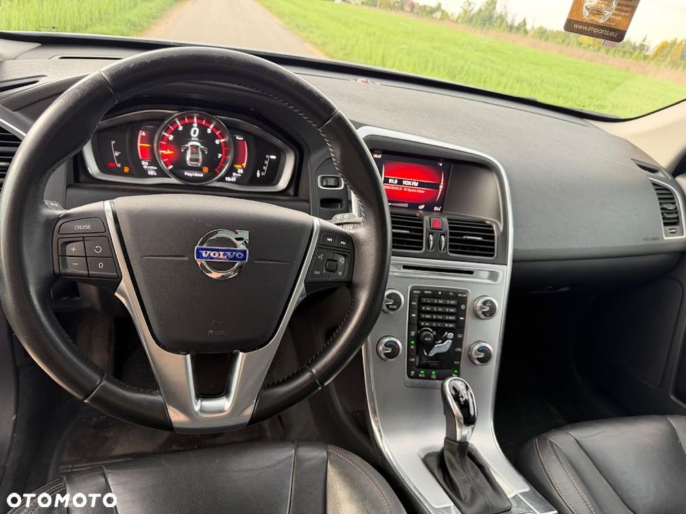 Volvo XC 60 T5 Base - 13