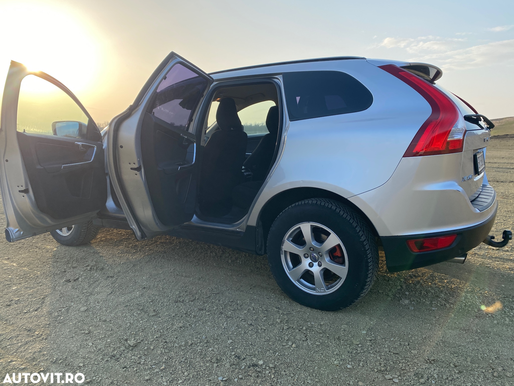 Volvo XC 60 - 4