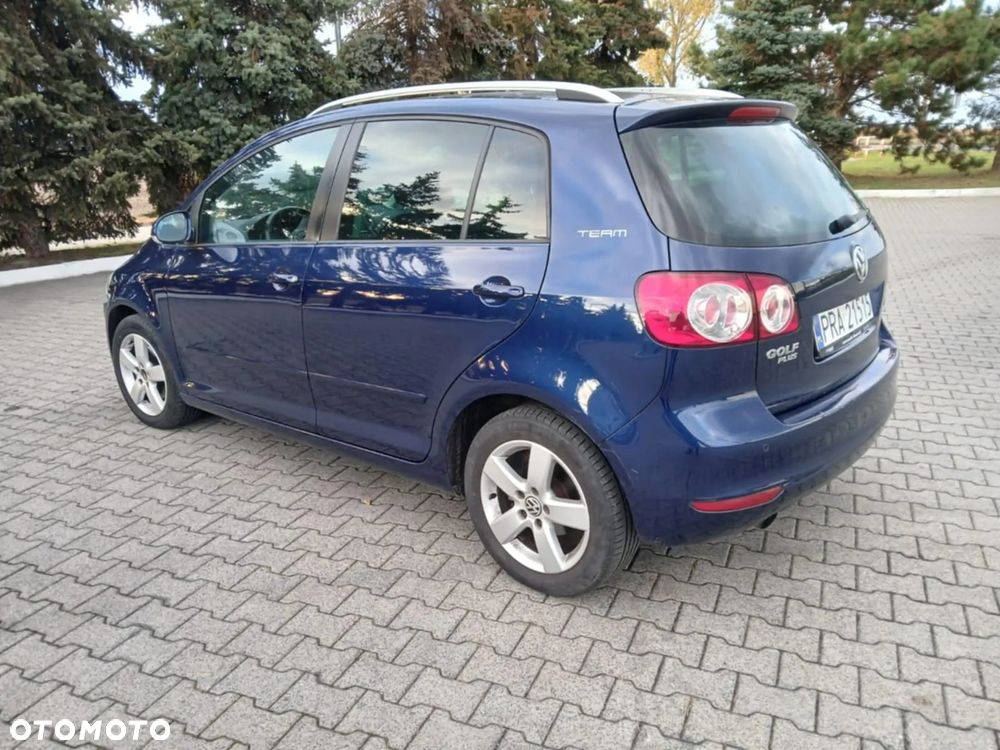 Volkswagen Golf Plus - 10