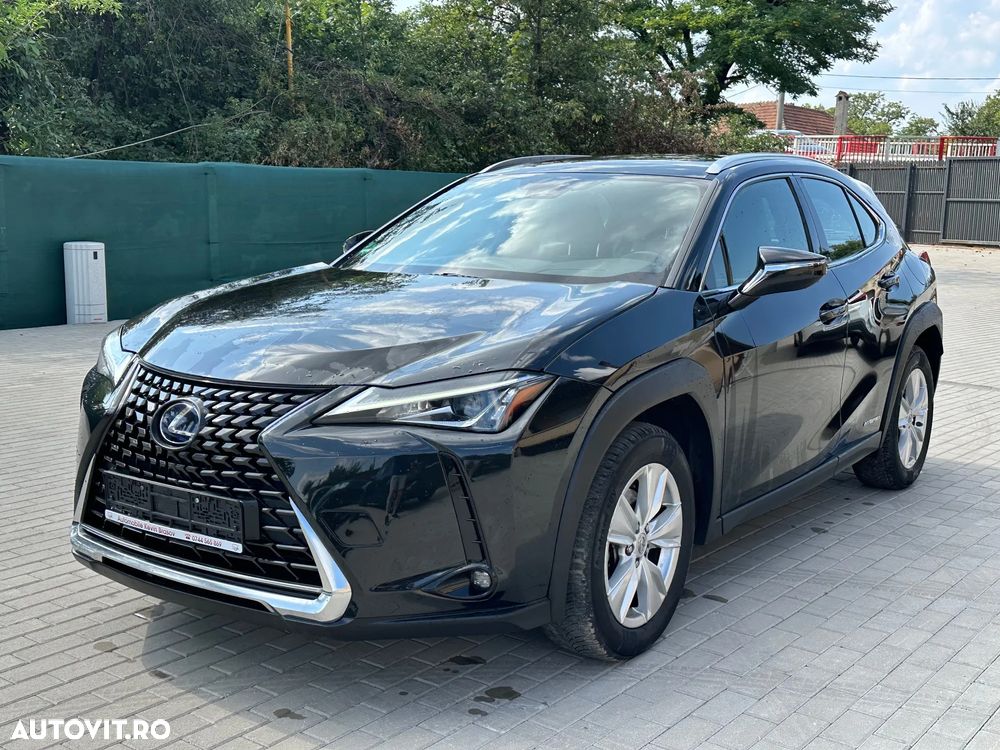 Lexus UX 250h Business Edition - 10