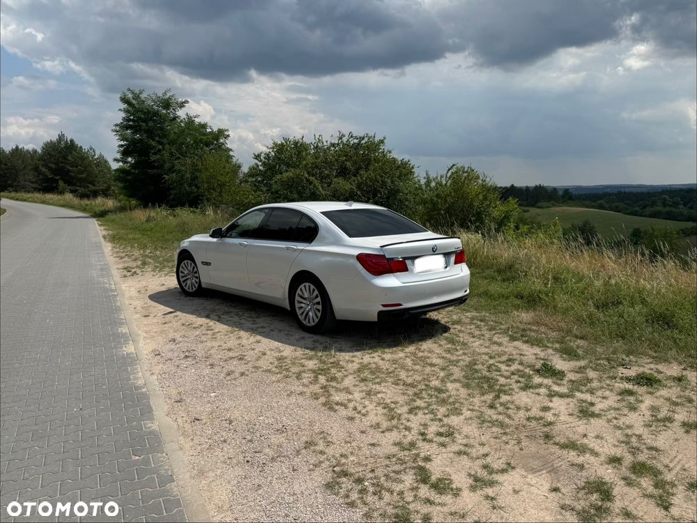 BMW Seria 7 740d - 1