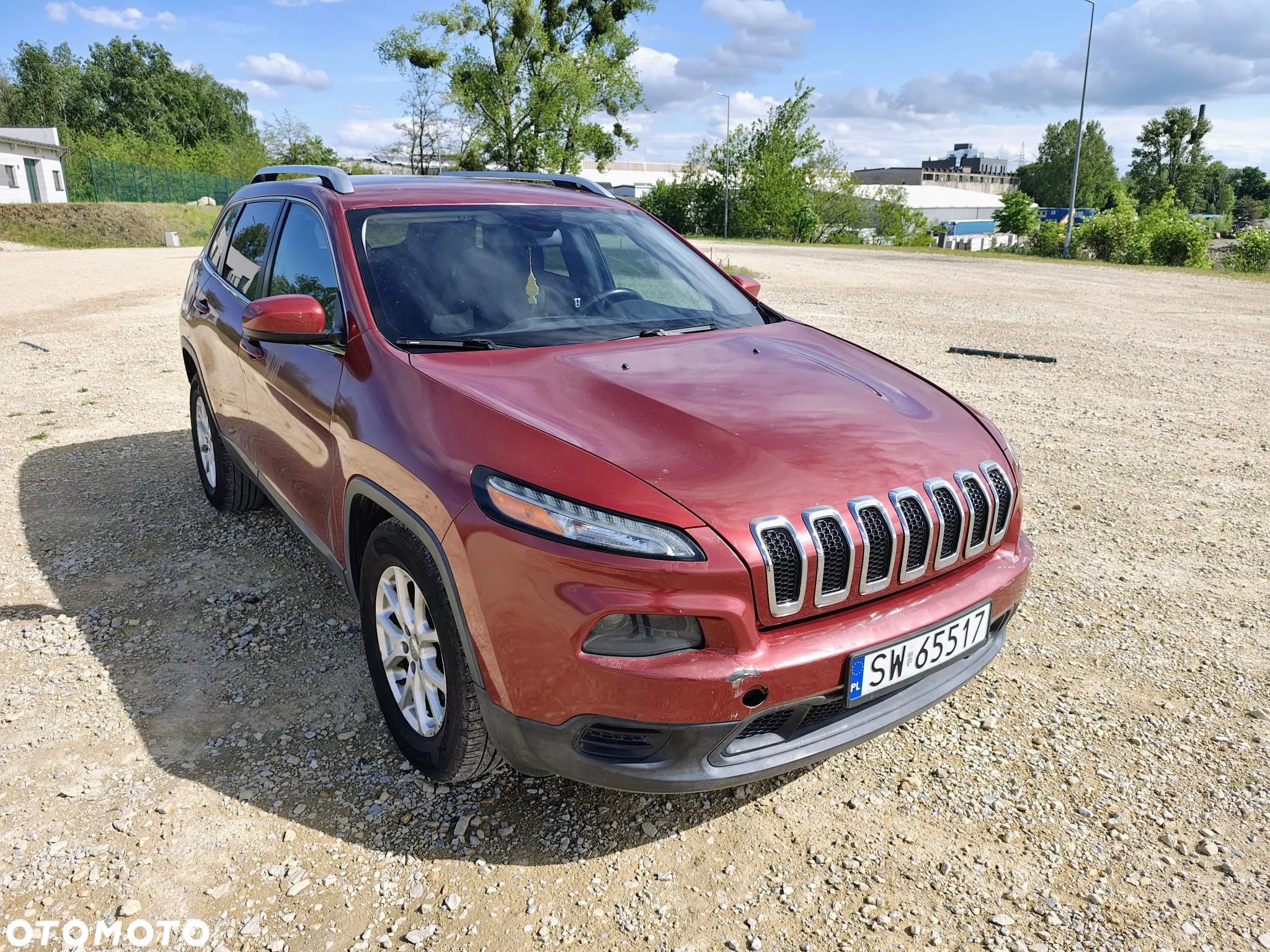 Jeep Cherokee - 1