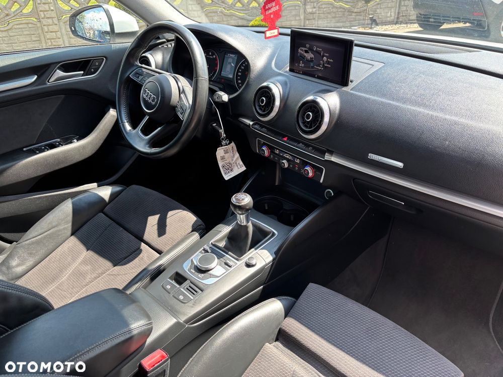 Audi A3 Sportback 1.5 TFSI cylinder on demand design - 13