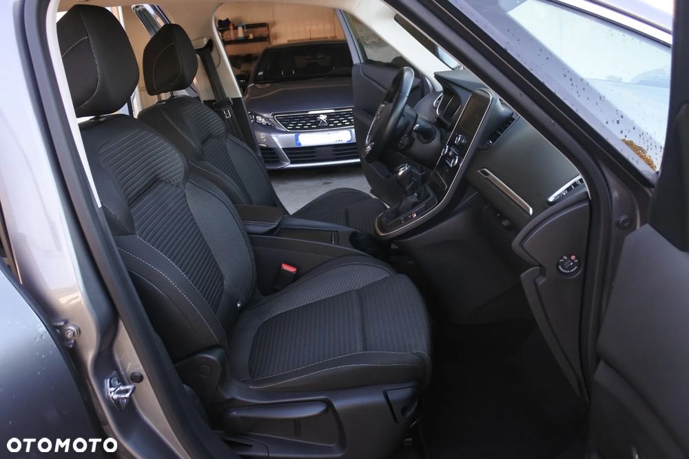 Renault Grand Scenic ENERGY TCe 140 LIMITED - 6