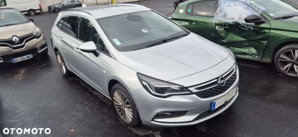Opel Astra 1.6 CDTI Dynamic - 2