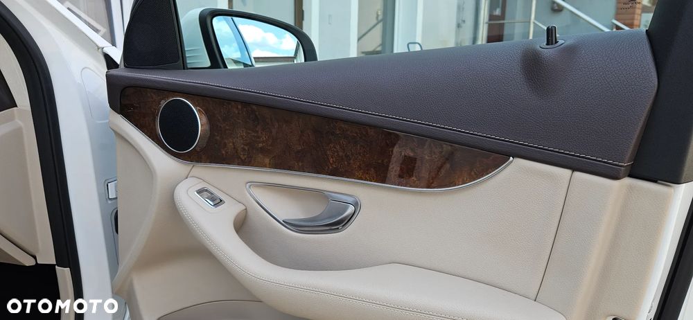 Mercedes-Benz GLC 220 d 4Matic 9G-TRONIC - 14