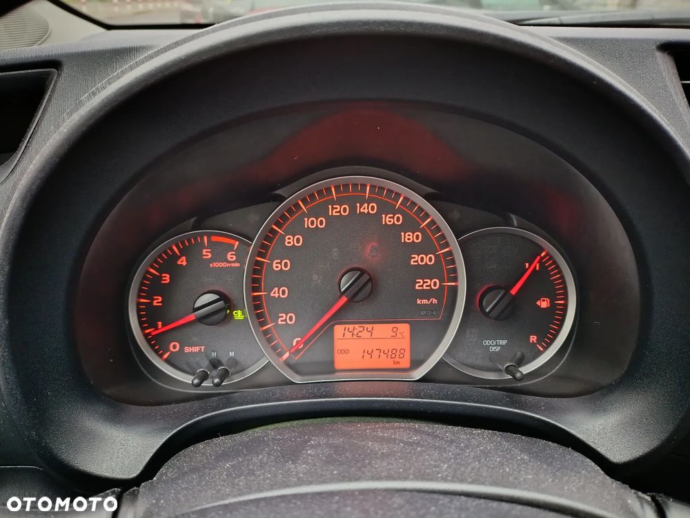 Toyota Yaris 1.4 D-4D Active - 9
