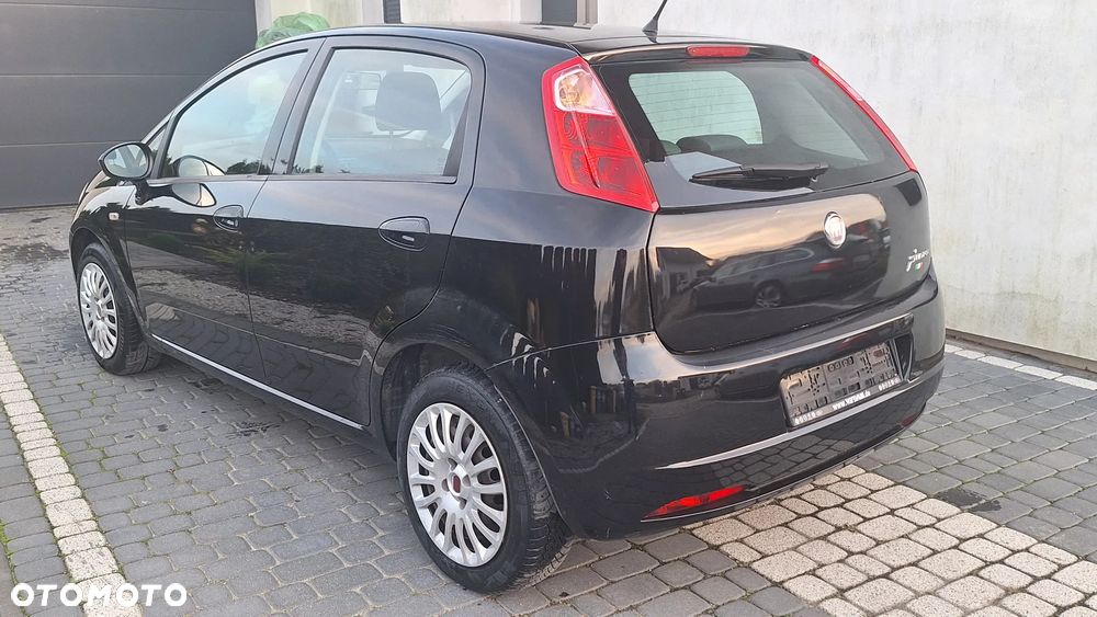 Fiat Grande Punto - 8