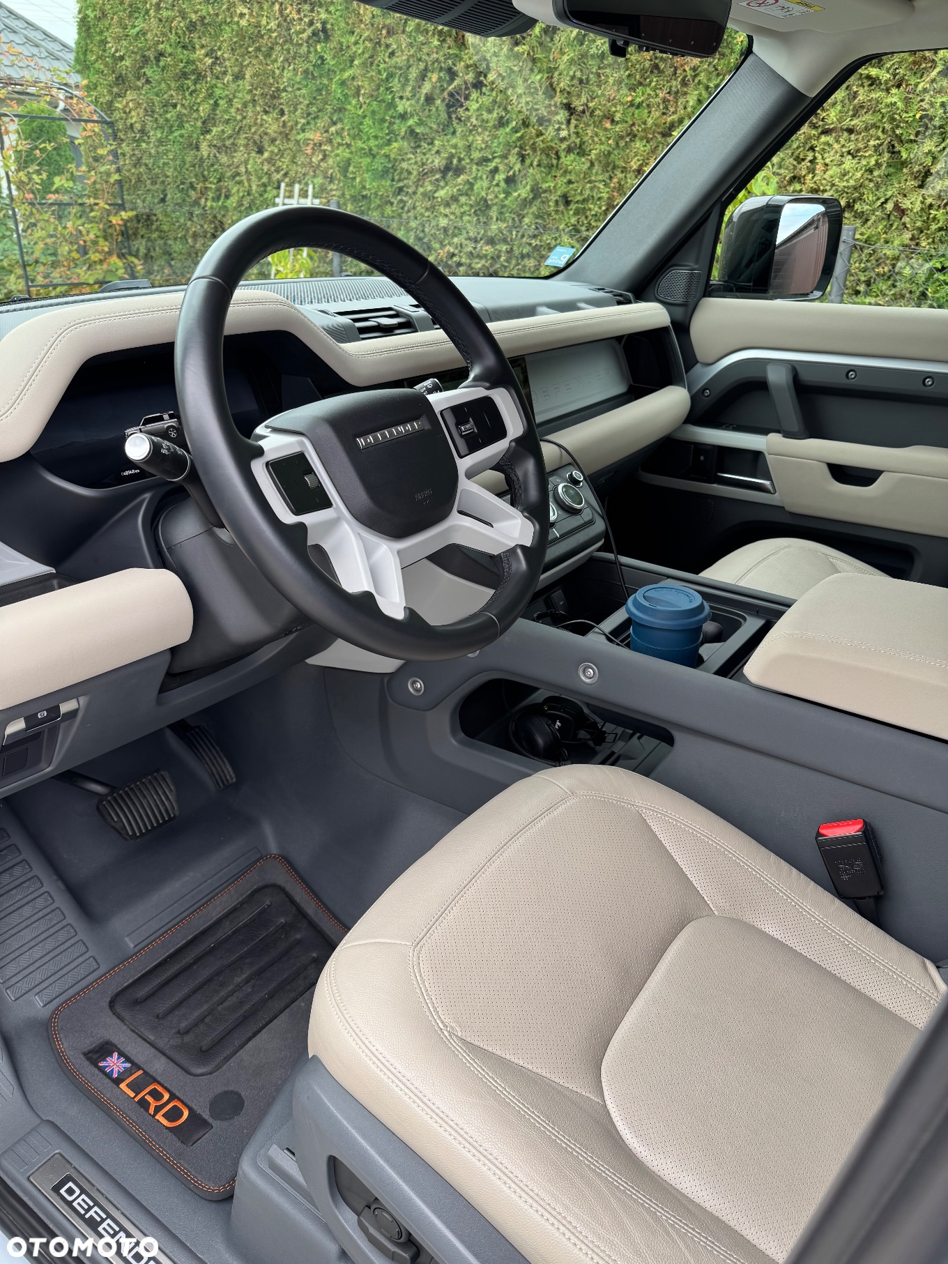 Land Rover Defender 110 3.0 D250 mHEV X-Dynamic SE - 15