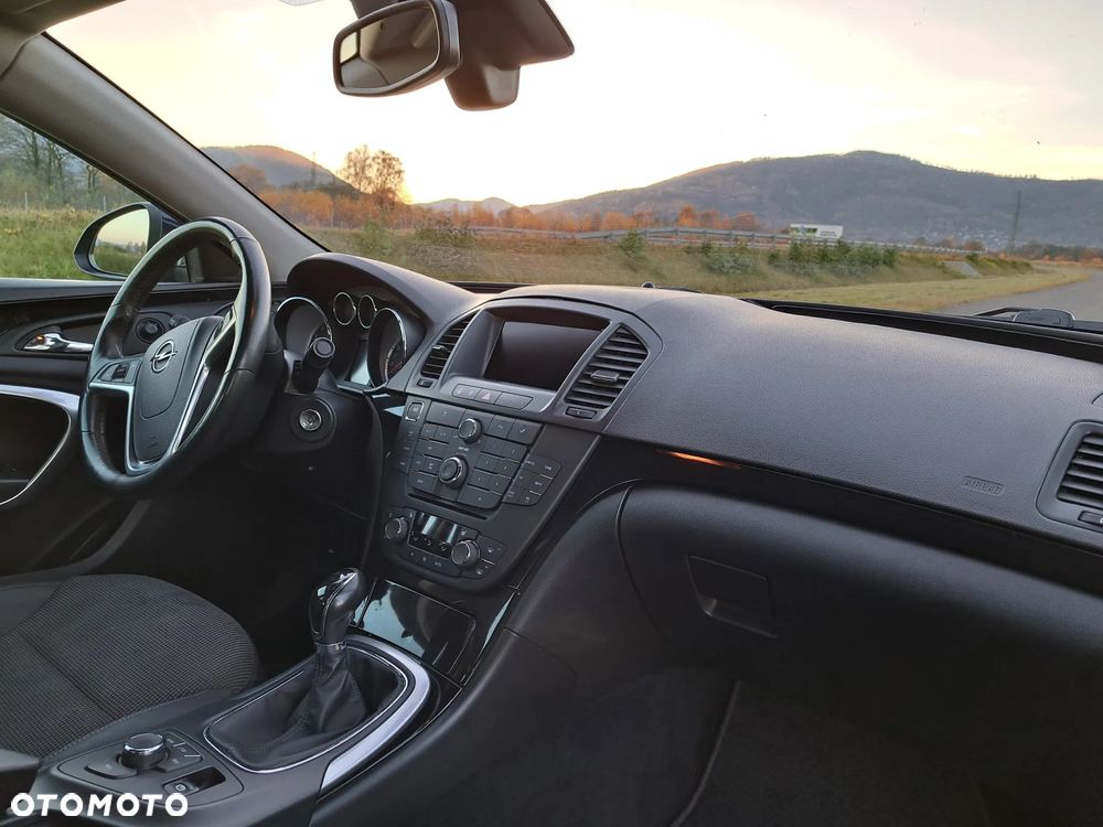 Opel Insignia 1.4 T Cosmo S&S - 10