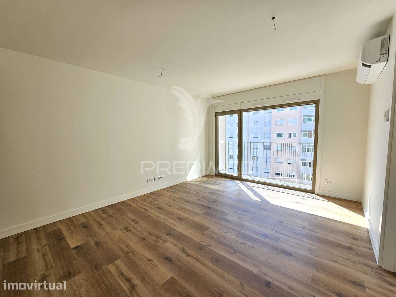 Apartamento T1 com estacionamento - Alta de Lisboa - Grande imagem: 2/34