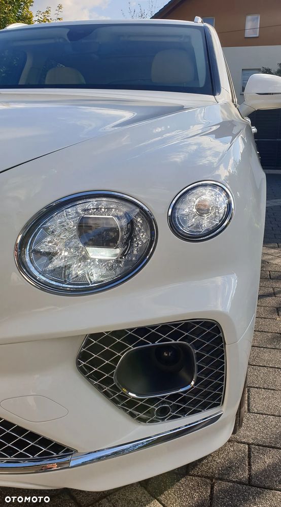 Bentley Bentayga - 29