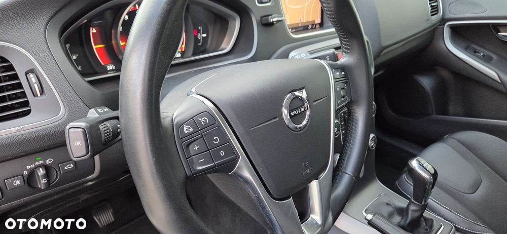 Volvo V40 - 32