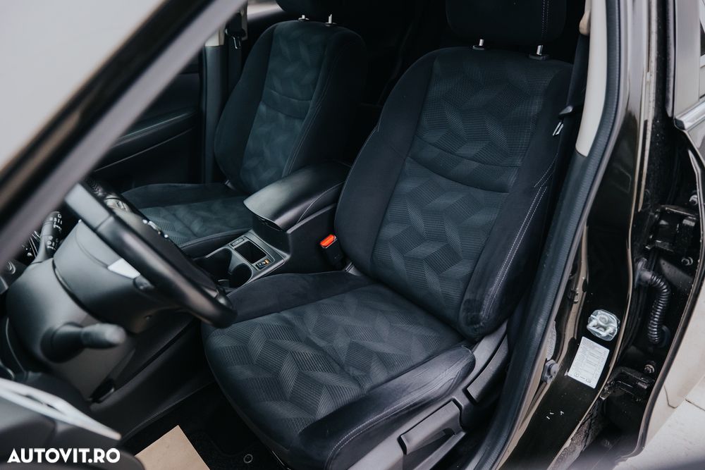 Nissan X-Trail 1.6 dCi Xtronic N-Vision - 11