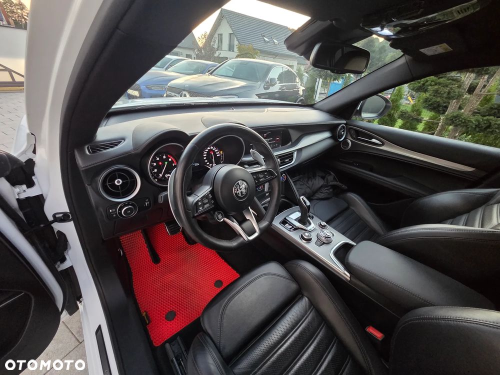 Alfa Romeo Stelvio 2.0 Turbo Veloce Q4 - 7