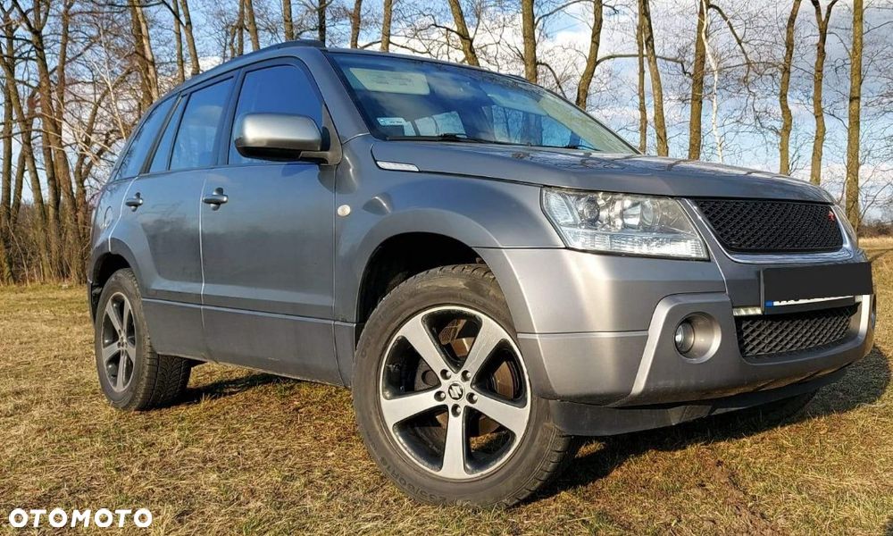Suzuki Grand Vitara 2.0 - 1