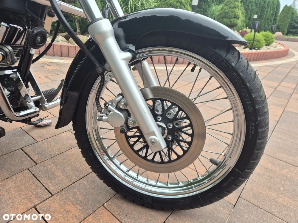 Suzuki Intruder - 17