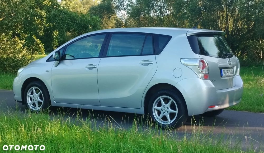 Toyota Verso 1.8 Sol plus 7os - 6